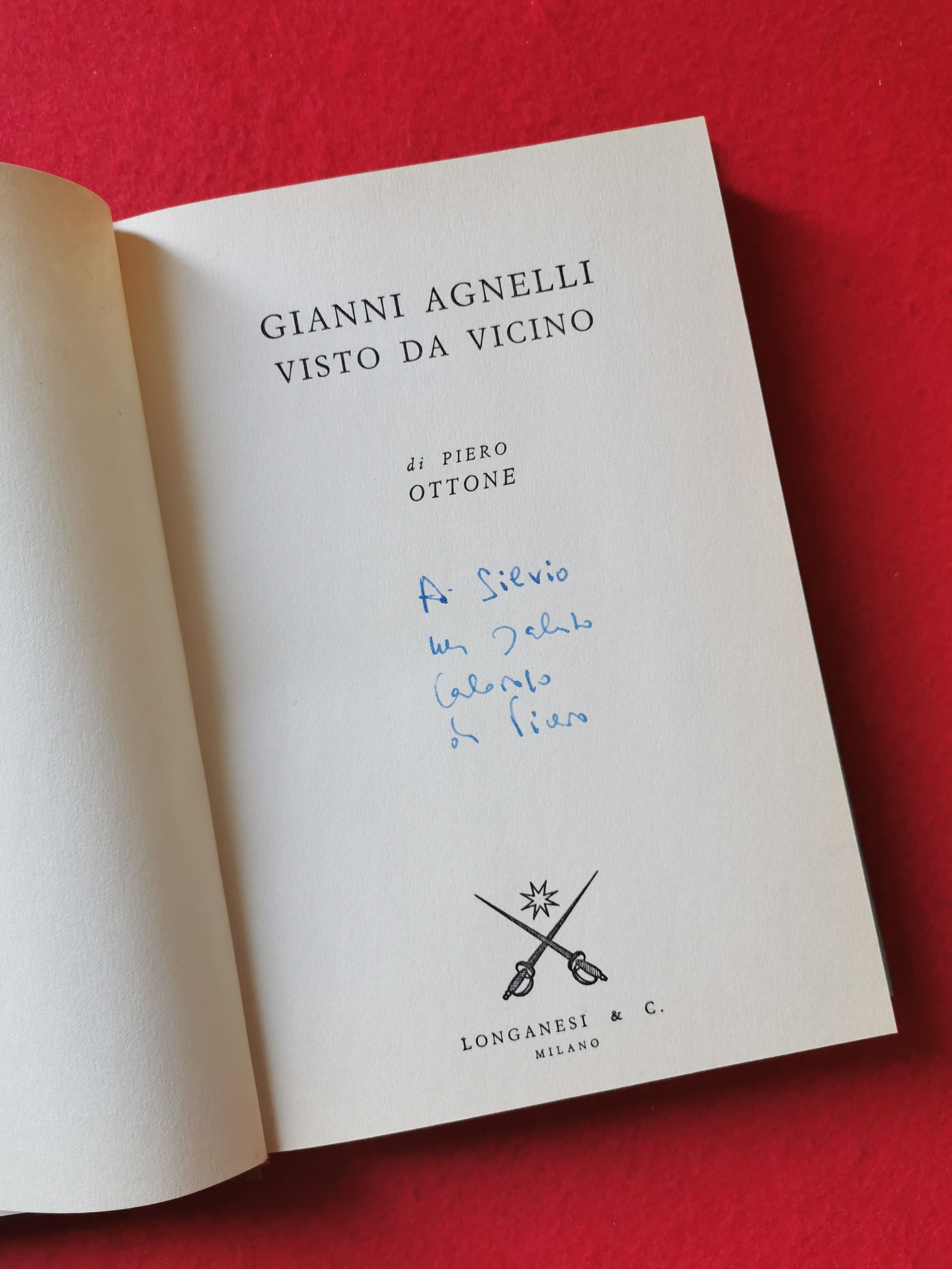 Libro "Visto da vicino" di Gianni Agnelli con deidca a Silvio Bertoldi