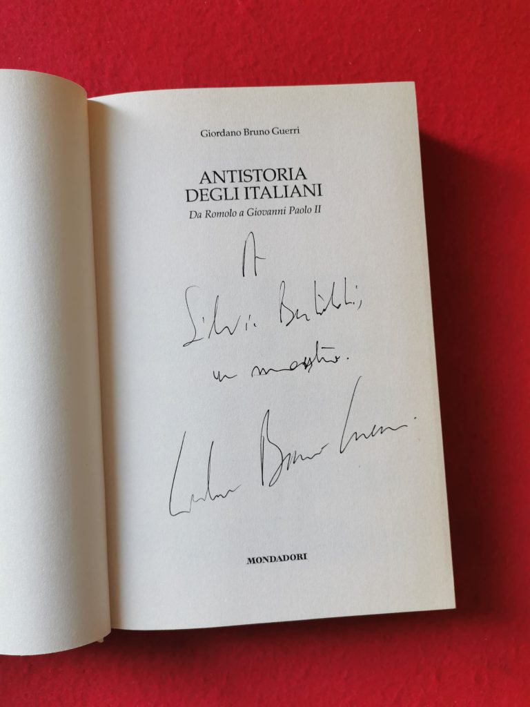 Libro "Antistoria degli italiani"di Giordano Bruno Guerri con dedica a Silvio Bertoldi